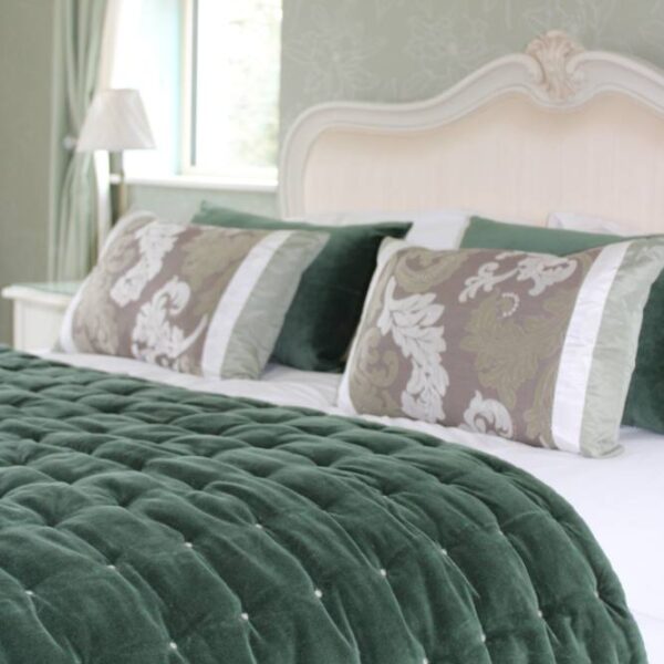 Reversible Viva Emerald Green Throw