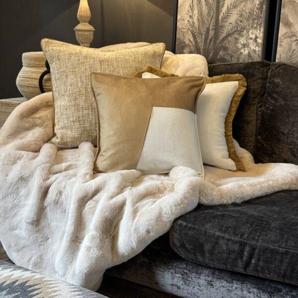 Rapture Luxe Faux Fur Ivory Throw