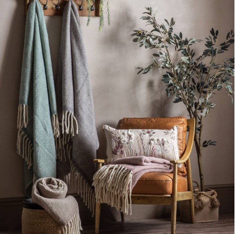 Wool Throw Taupe - Image 3